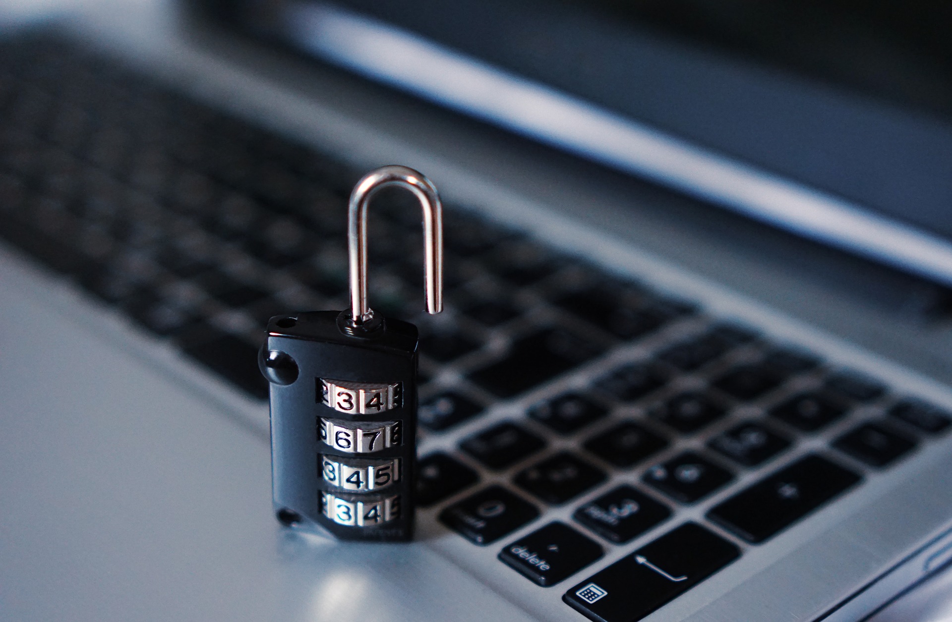 [Saiba se seu escritório está vulnerável na segurança da informação]